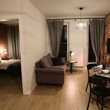 Concept Red Apartment Cracovie Extérieur photo