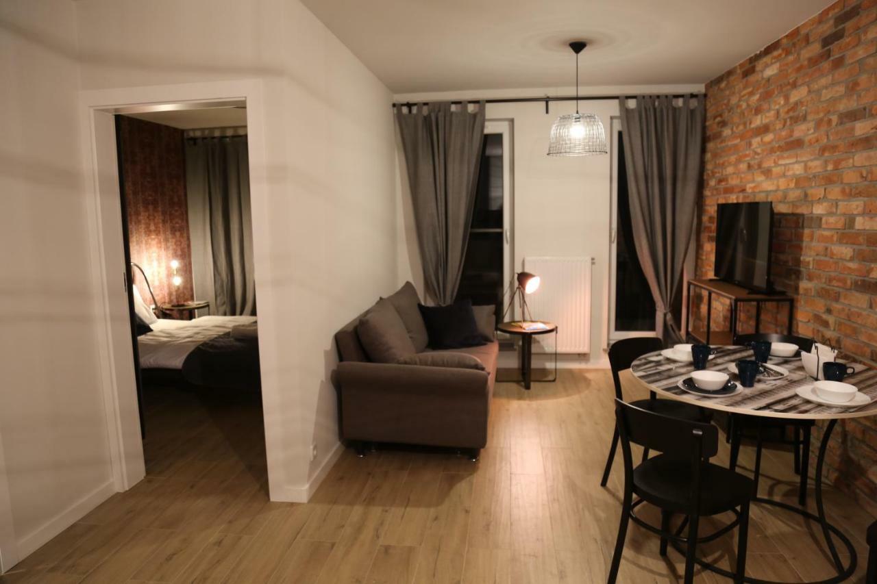 Concept Red Apartment Cracovie Extérieur photo