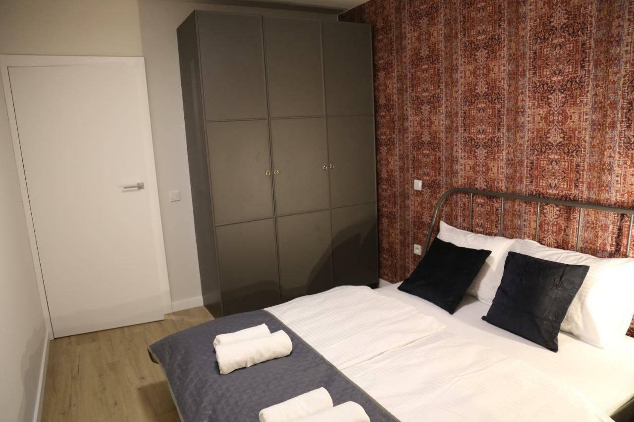 Concept Red Apartment Cracovie Extérieur photo