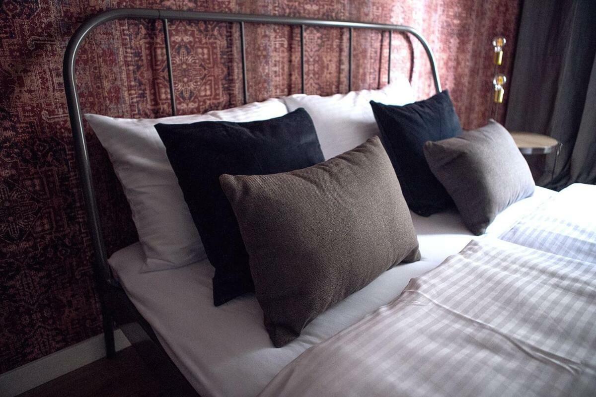 Concept Red Apartment Cracovie Extérieur photo